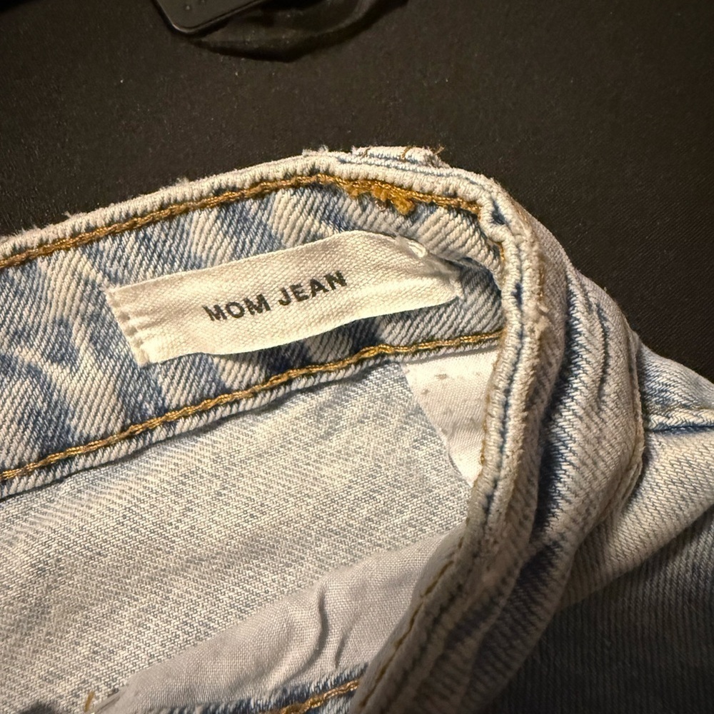 Cotton On Mom Jean Women's High Rise Light Blue Jeans Size 2 - Picture 5 of 6